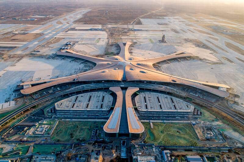biggest airports in the us