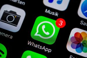 How to read WhatsApp messages without seen